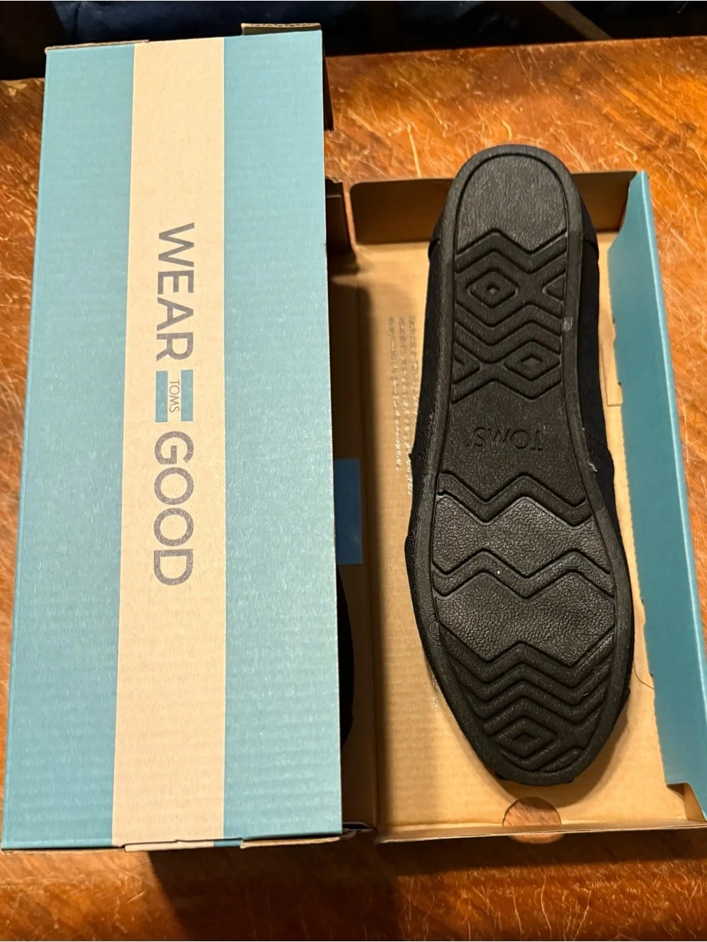 NIB - TOMS Women’s Classic Canvas Slip-On Shoes - Black-size 9